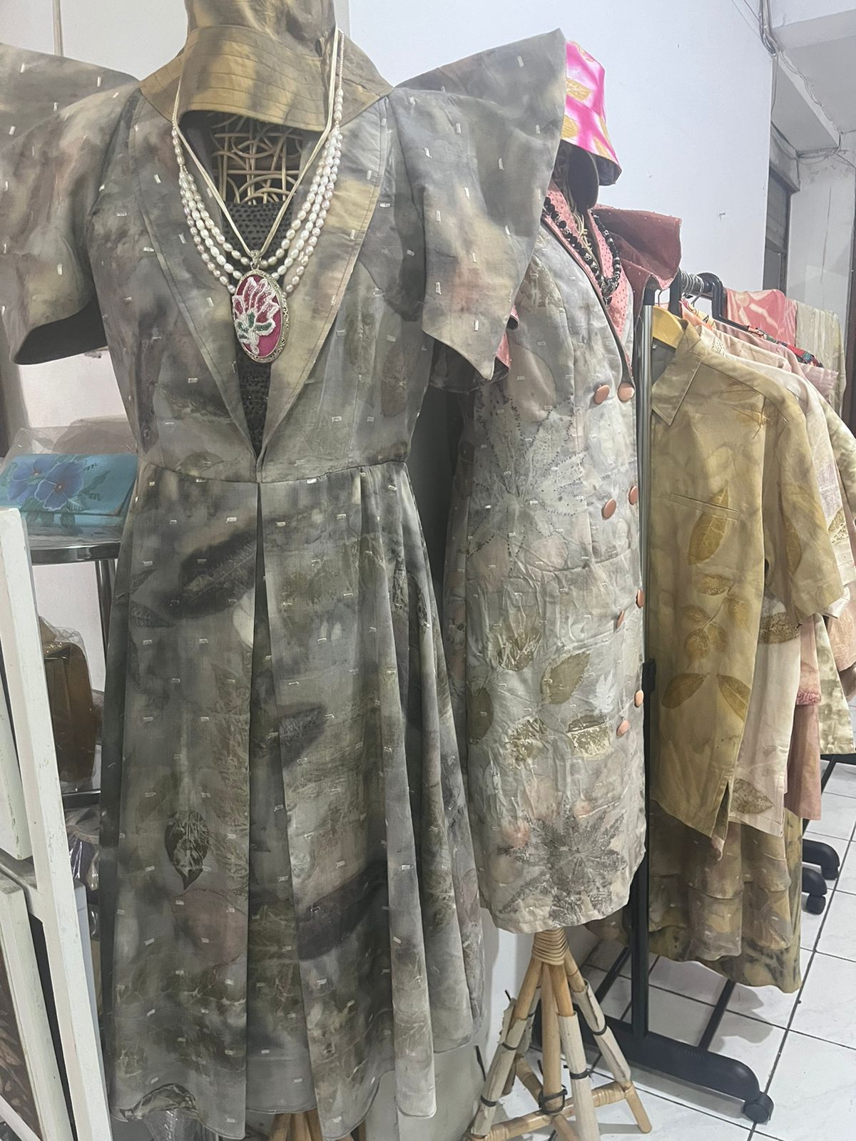 Produk Epeni Galeri dengan teknik ecoprint