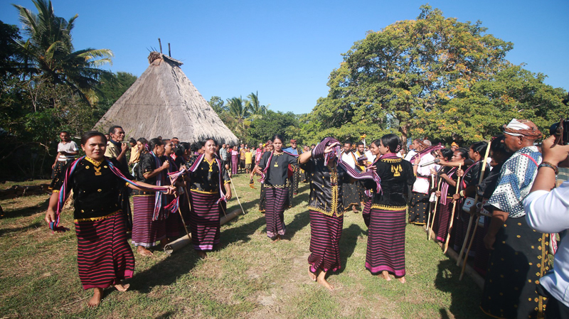 kampung Adat Nunungongo 