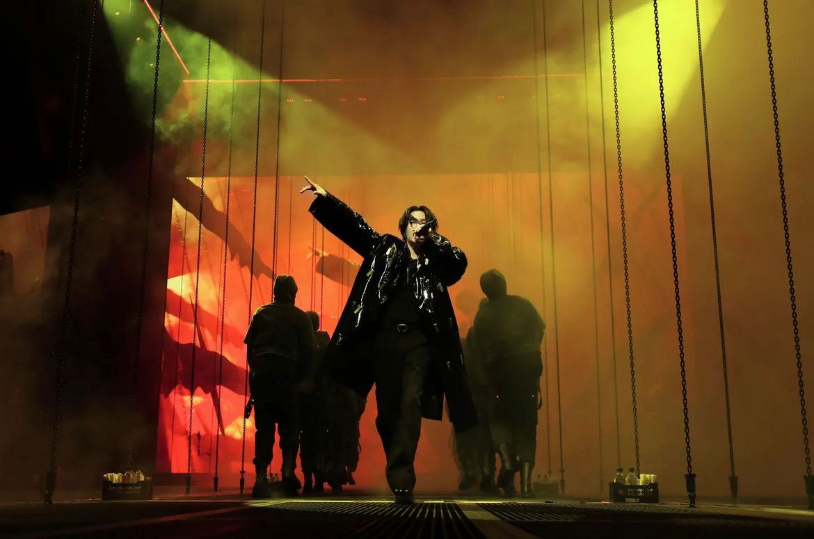 Konser SUga BTS di Amerika mendapatkan ulasan bintang lima dari media Anerika, NME