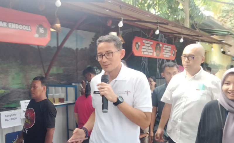 Adian Napitupulu Bicara Peluang Sandi dan Erick Dampingi Ganjar Pranowo