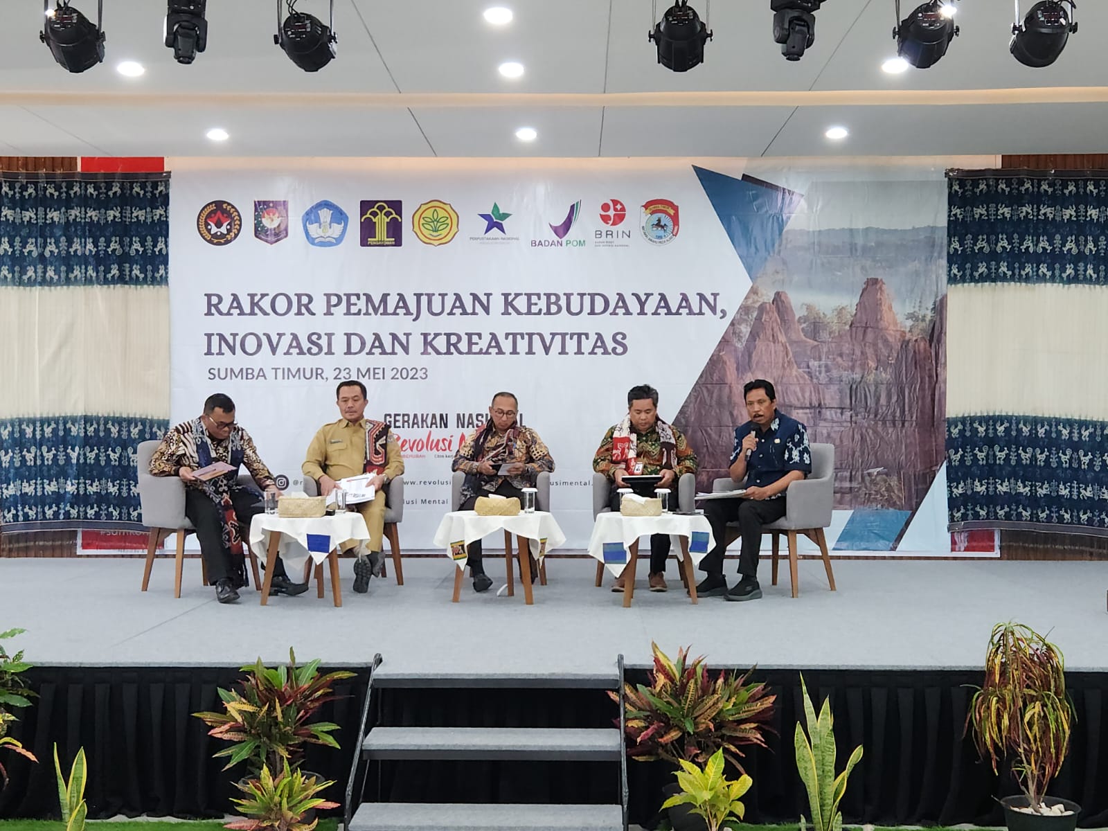 Rapat Koordinasi Pemajuan Kebudayaan, lnovasi, dan Kreativitas di Kabupaten Sumba Timur, NTT