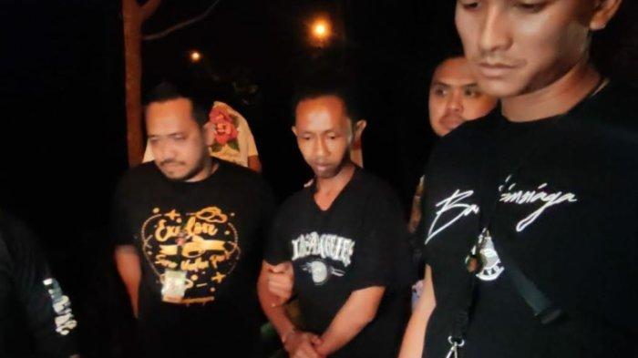 Kepolisian mengamankan Husen, terduga pelaku pembunuhan Irwan yang mayatnya dicor di Semarang.