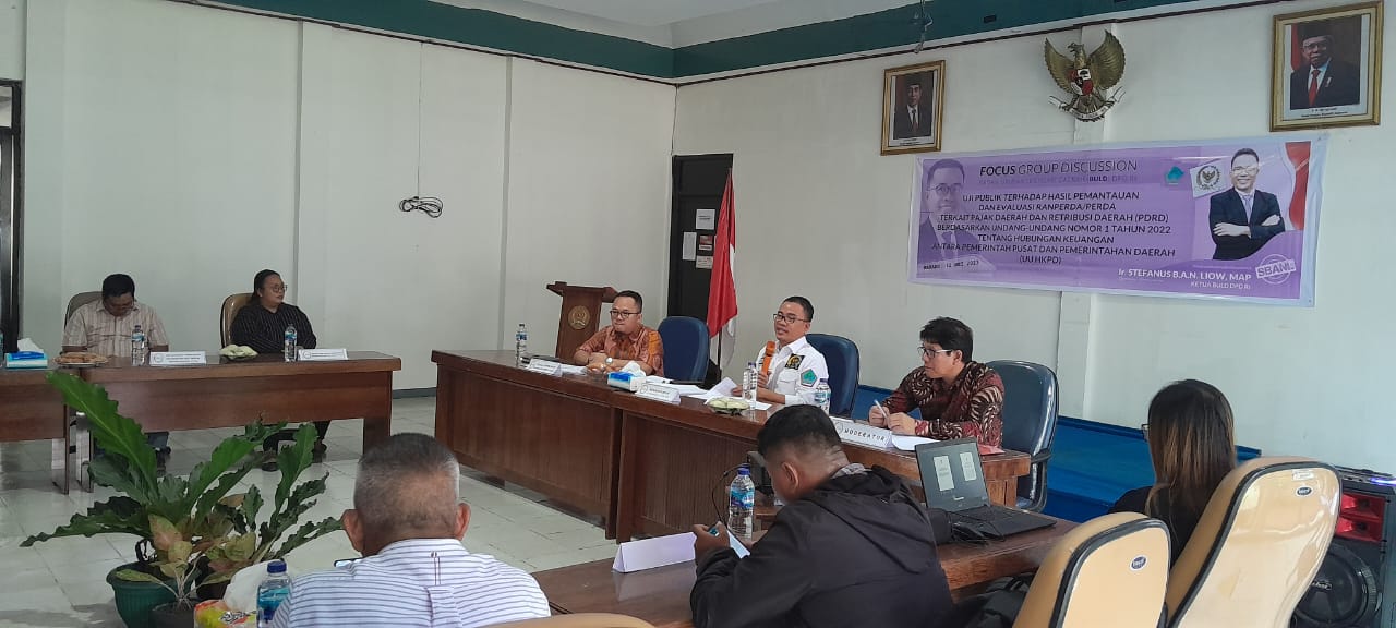 Ketua Badan Legislasi Daerah DPD Stefanus BAN Liow saat menggelar uji publik di Manado, Sulawesi Utara