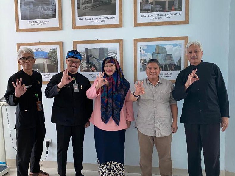 Perwakilan dari para penyelenggara bakti sosial operasi katarak yang akan dilaksanakan pada 7-9 Mei 2023 di Bandung.