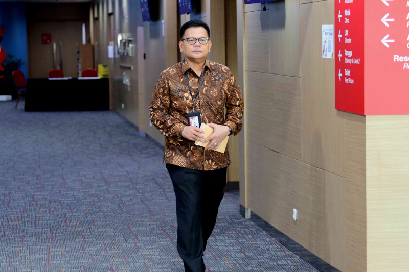 Ombudsman memutuskan melajutkan laporan Endar Priantoro. Mereka akan memanggil sejumlah saksi, termasuk pimpinan KPK.