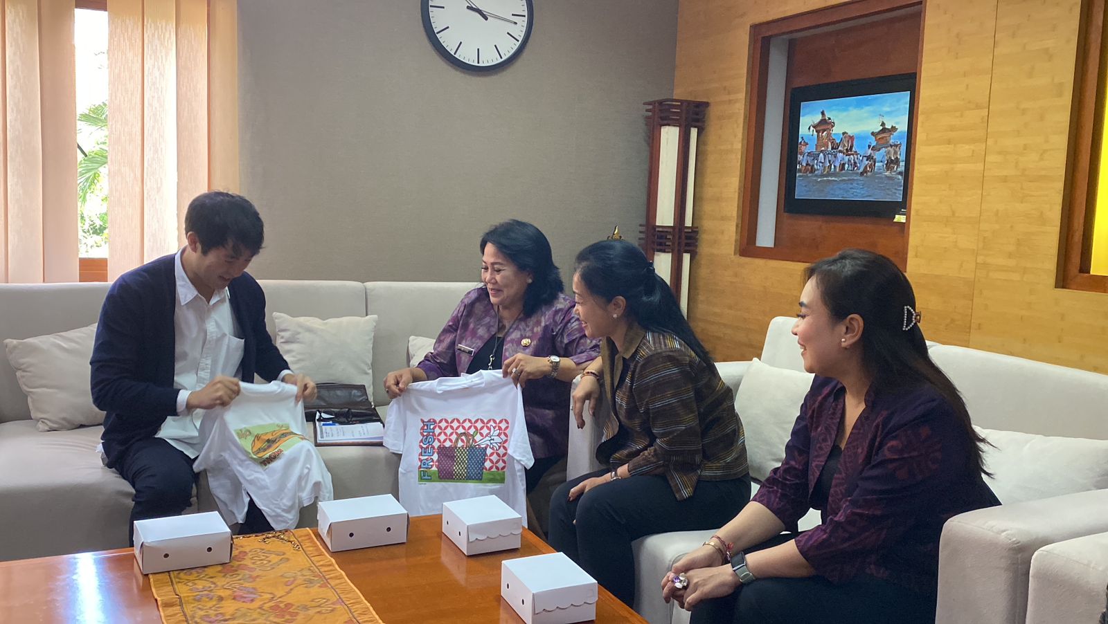 Kerja sama Pemkot Denpasar dengan Uniqlo