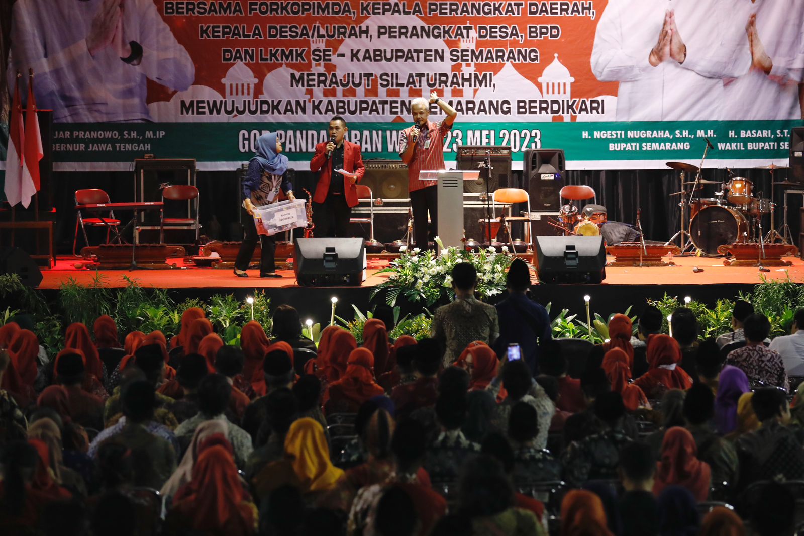 Gubernur Jateng Ganjar Pranowo menghadiri Halal Bi Halal Pemkab Semarang bersama Forkopimda di Semarang, Selasa (23/5).