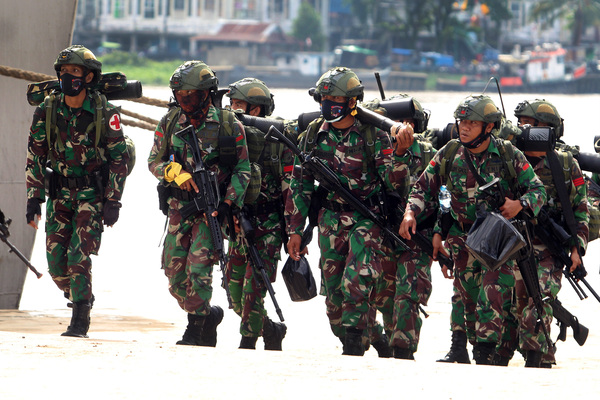 Sejumlah prajurit TNI AD