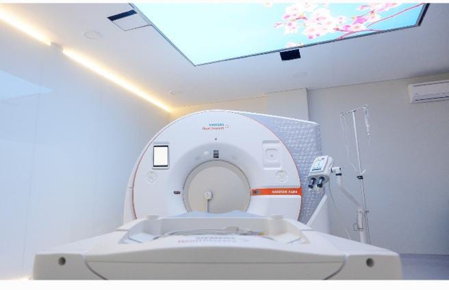 Naeotom Alpha, teknologi photon-counting CT scanner pertama di dunia, yang bisa mengoptimalkan diagnosis dan pengobatan pasien.