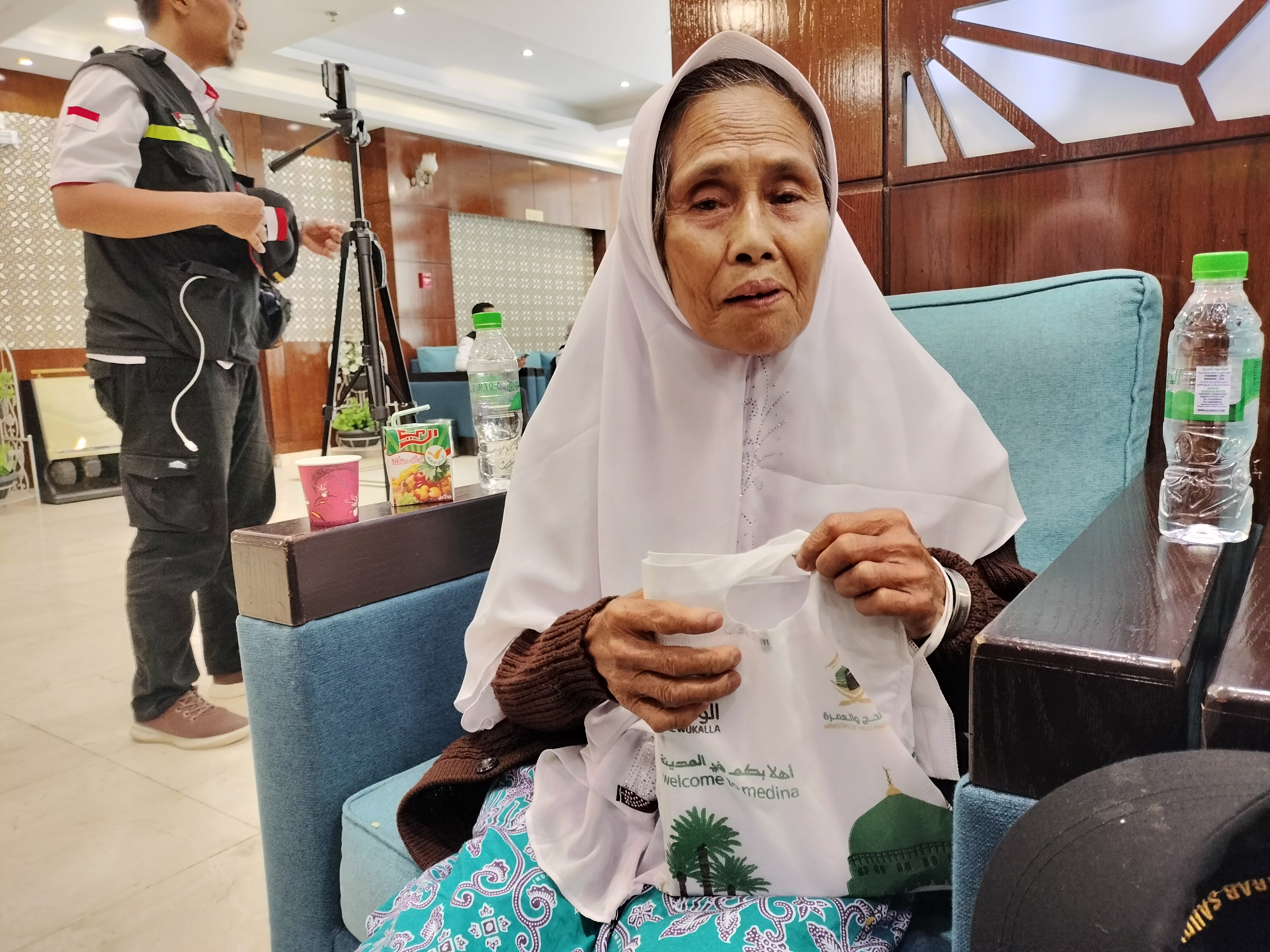 Cerinta nenek Marsini jemaah haji berusia 78 tahun berkebutuhan khusus