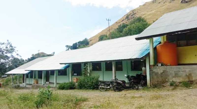 Siswa SMPN Reroroja terancam ujian ANBK di sekolah lain setelah 13 unit laptop bantuan kemendikbudristek dicuri.