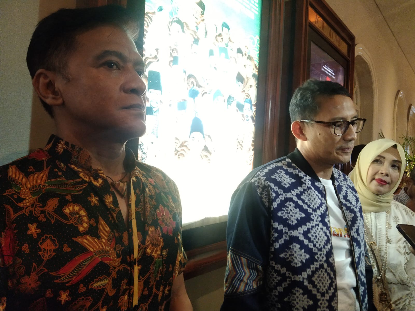 Nobar film Buya Yahya di Jakarta, Senin (1/4) dihadiri Menparekraf Sandiaga Uno dan Donny Damara, pemeran Haji Rasul.