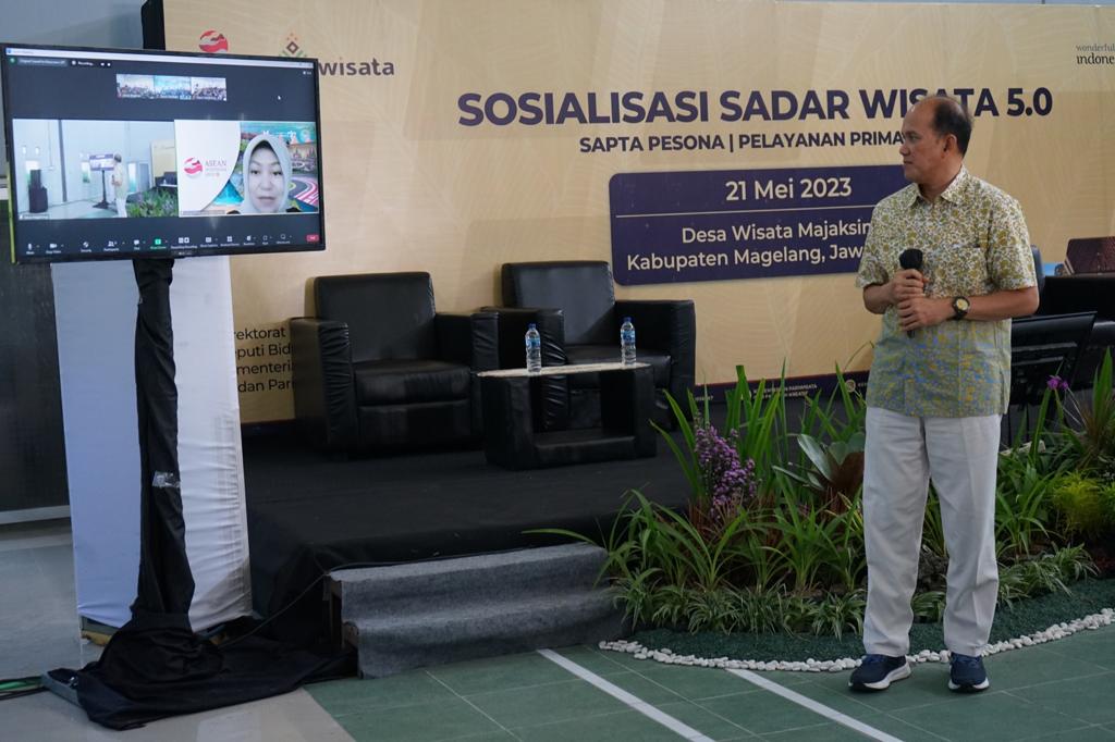 Sosialisasi Sadar Wisata 5.0 di Desa Wisata kawasan Candi Borobudur