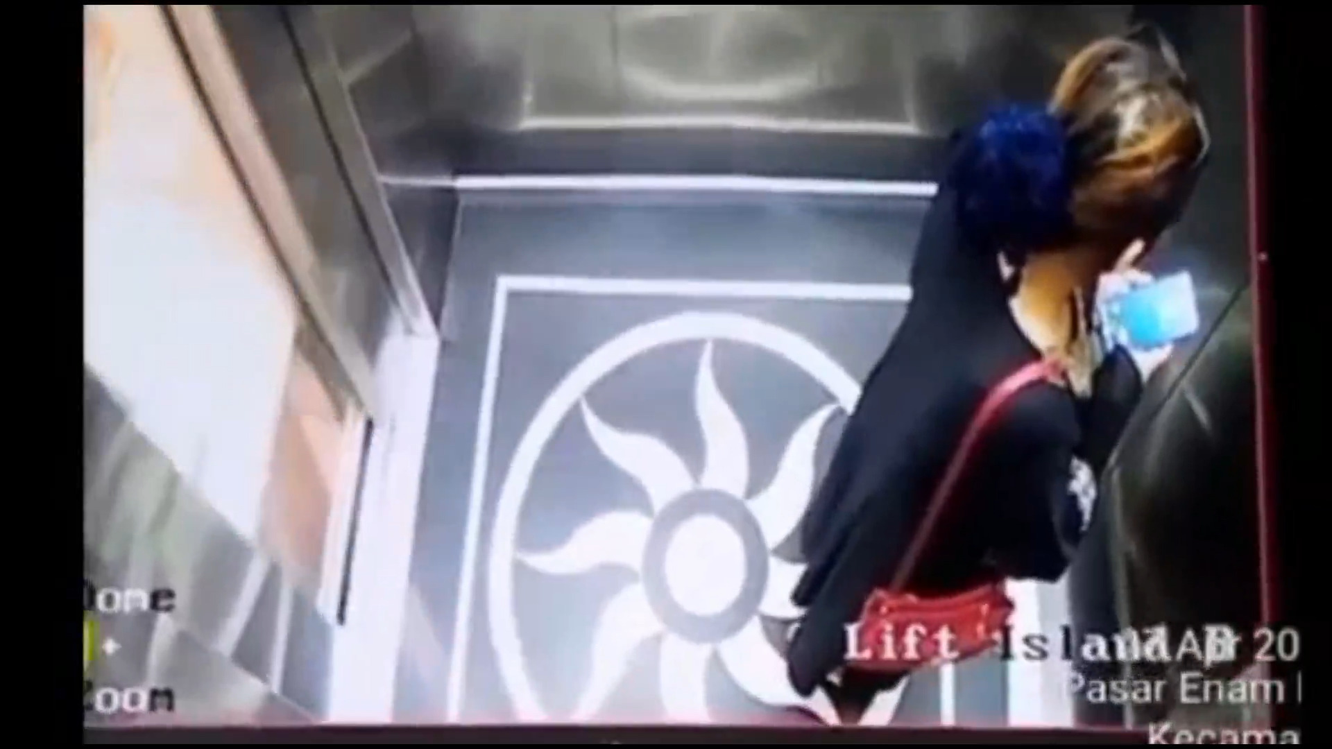 Aisiah Sinta Dewi Hasibuan, 38, terakhir kali terlihat di dalam lift Bandara Kualanamu, Sumut, Senin (24/4) malam.