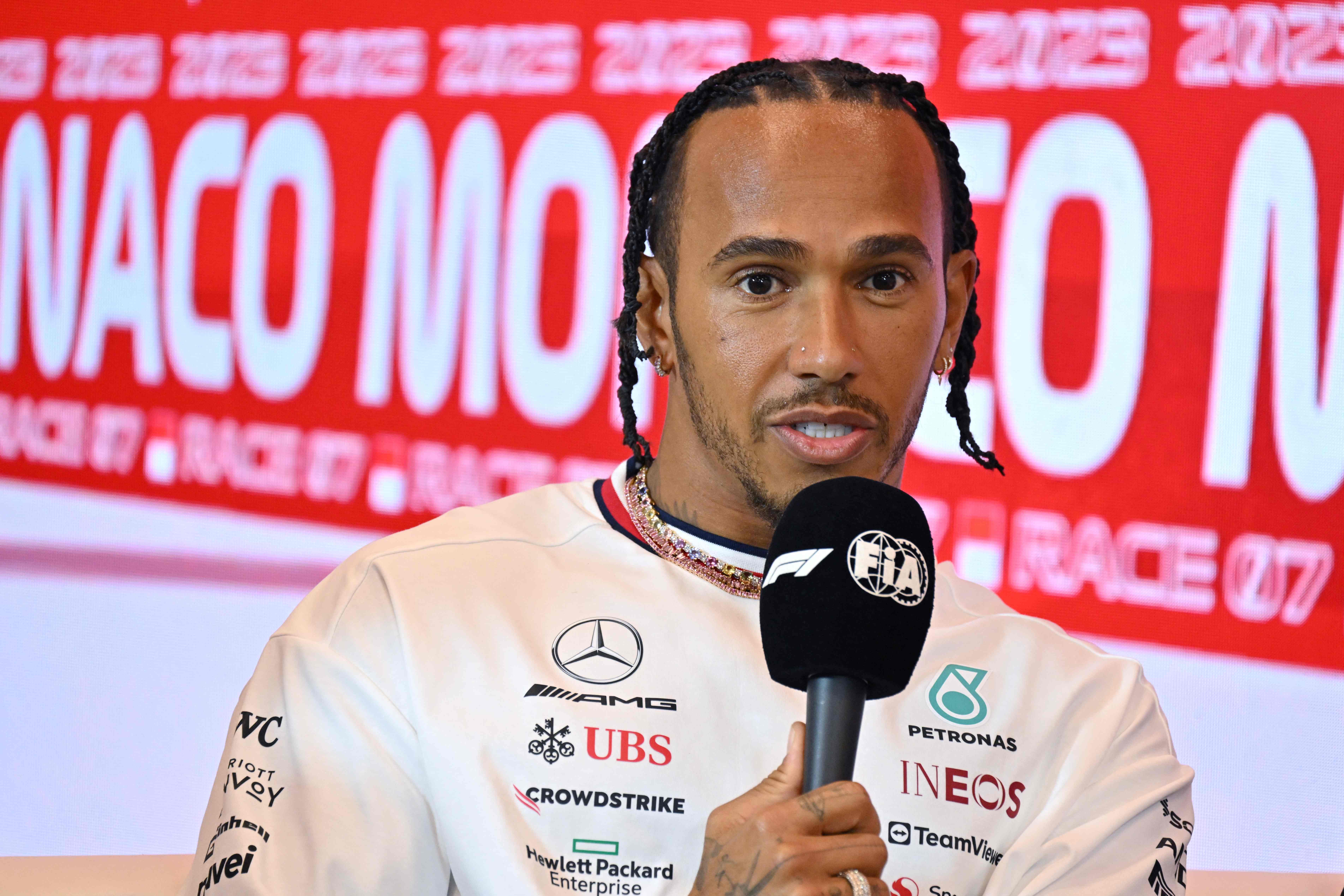 Pembalap Mercedes Lewis Hamilton