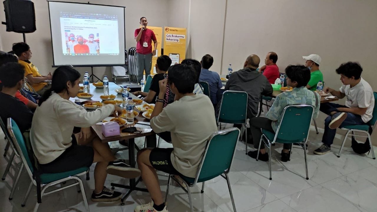 WikiFX memberikan edukasi mengenai trading forex