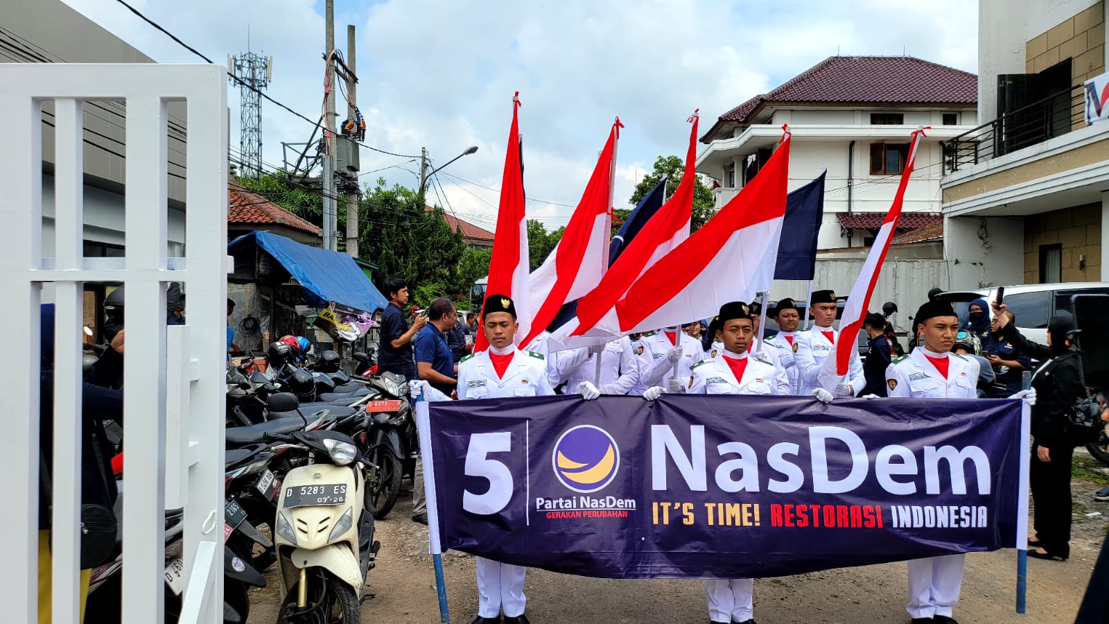 NasDem Jawa Barat Daftarkan 120 Bacaleg ke KPUD, Diperkuat Selebritas