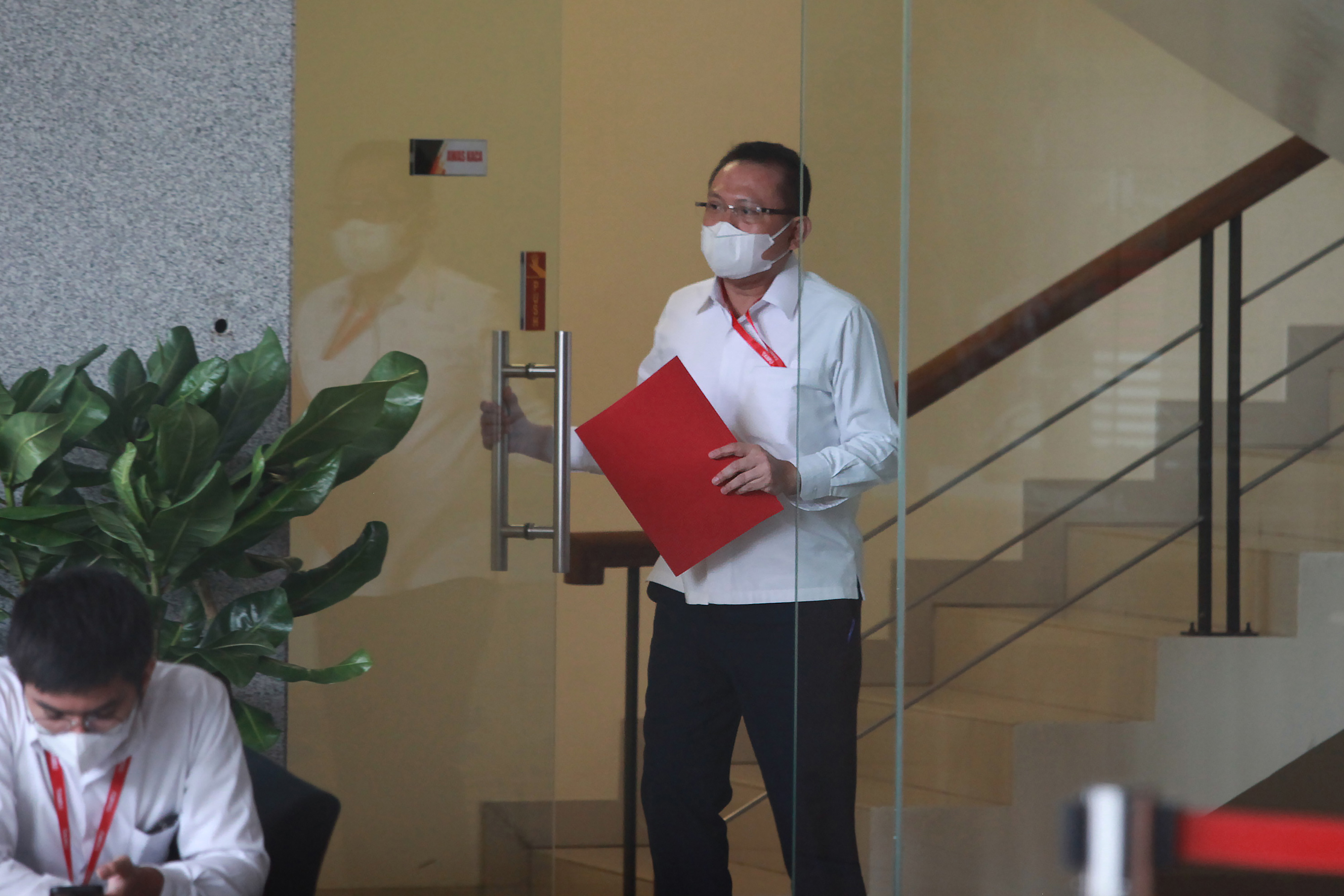 KPK Cegah Sekretaris MA Hasbi Hasan Ke Luar Negeri untuk Kepentingan Persidangan