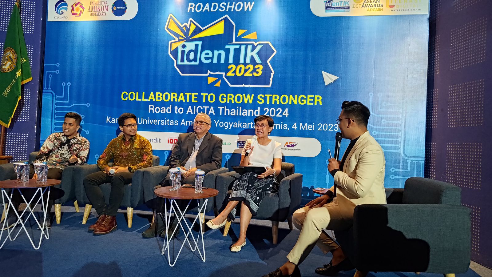 Untuk mempromosikan IdenTIK ini, Kemenkominfo menggelar roadshow ke berbagai daerah termasuk di Universitas Amikom Yogyakarta.