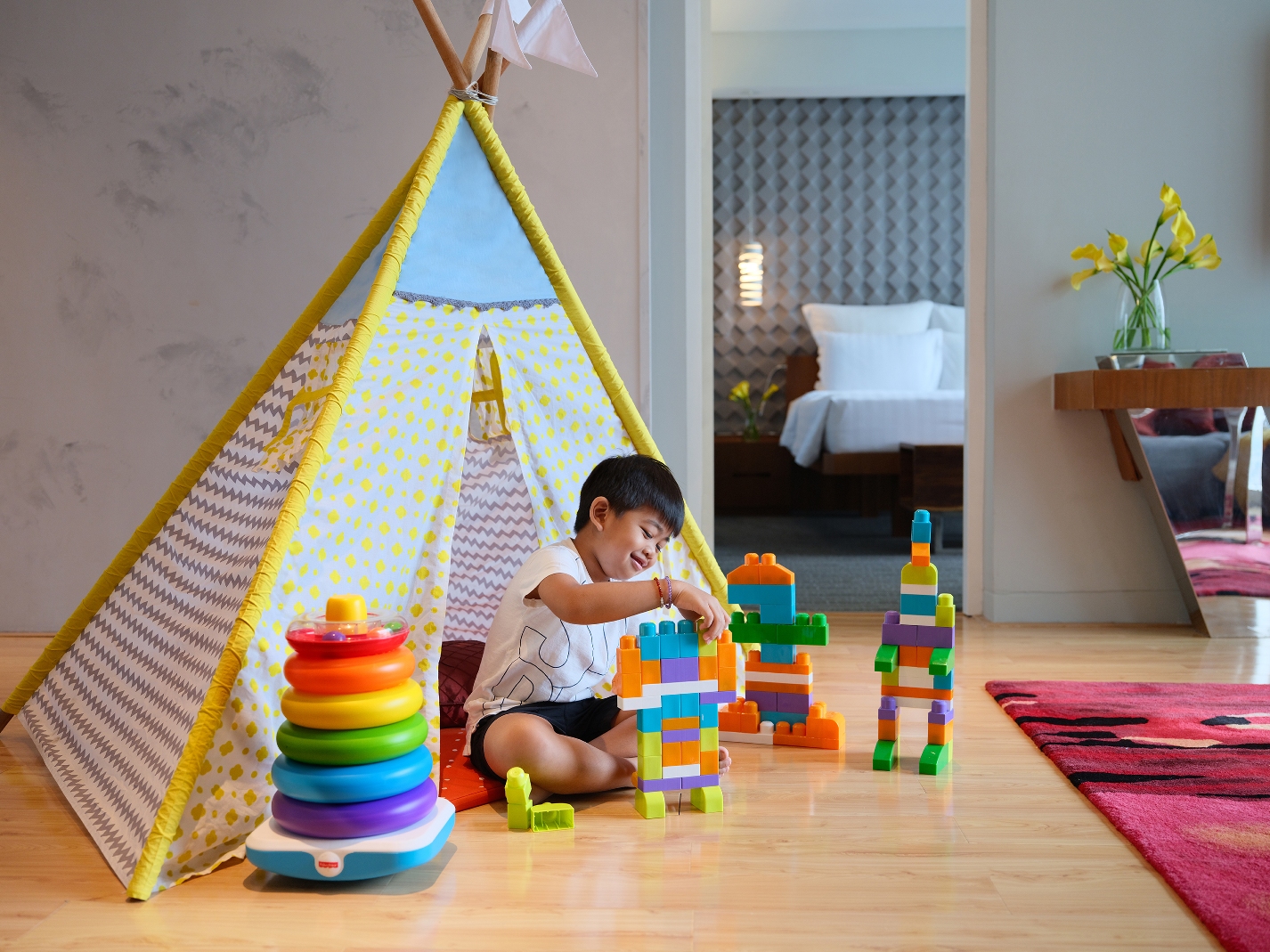 Pullman Jakarta Central Park menghadirkan kembali the all-time favorite “Family Fun Offers”.