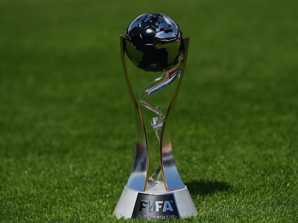 Trophy FIFA Piala Dunia U-20.