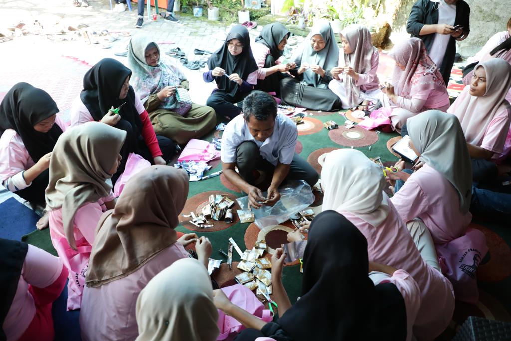Srikandi Ganjar NTB Edukasi Pentingnya Kelola Sampah, Bisa jadi Kreasi Bernilai Jual