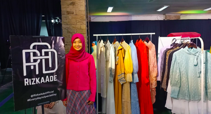 Pemilik brand Rizka Ade, Rizka Ade.