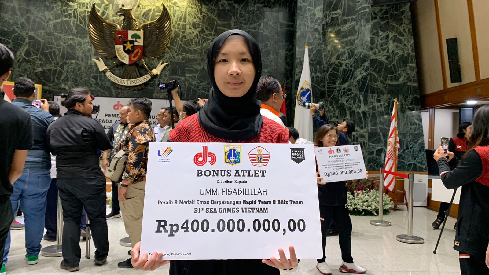 Atlet SEA Games ke 31 di Vietnam mendapatkan bonus dari PJ Gubernur Jakarta Heru Budi, Rabu (3/5)