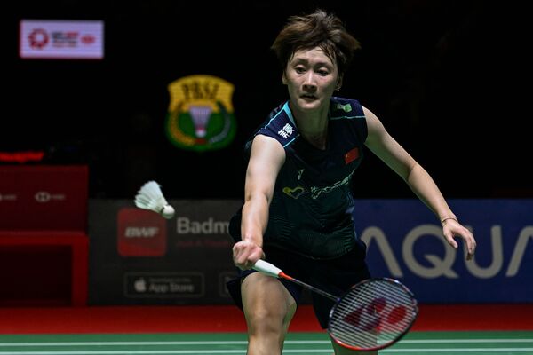 Single putri asal Tiongkok Chen Yu Fei di semifinal Indonesia Terbuka 2023.