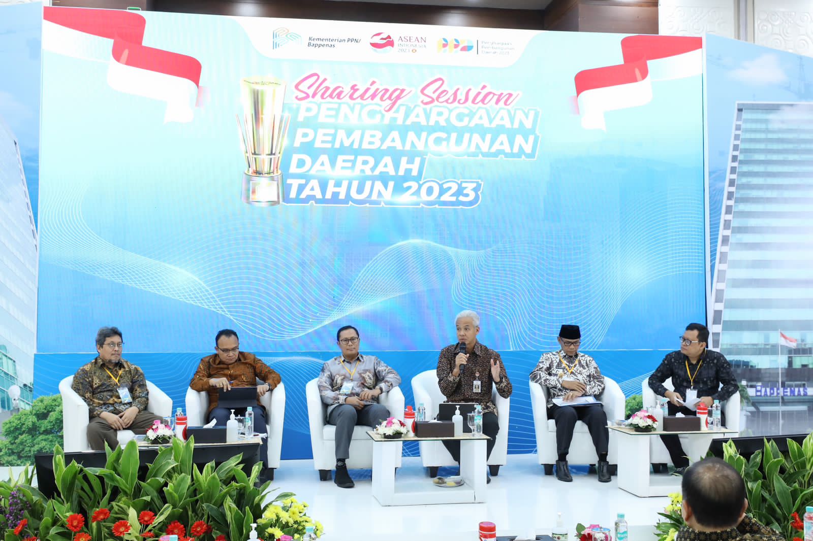 Raih Penghargaan Bappenas, Ganjar Jadi Mentor Pembangunan Daerah 