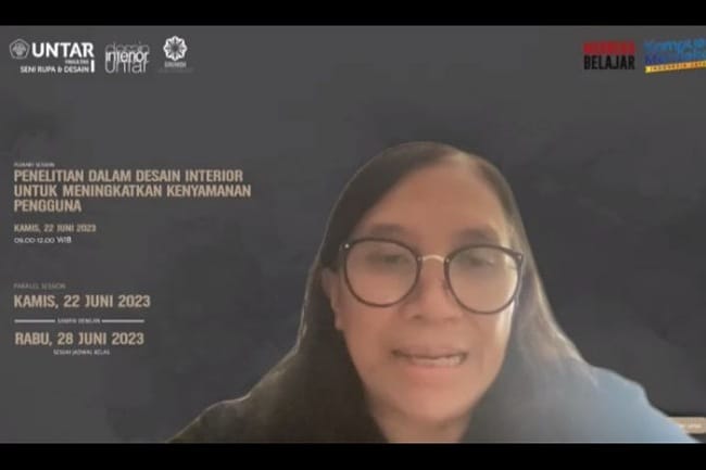 Guru Besar Arsitektur Universitas Indonesia Prof Paramita Atmodiwirjo PhD dalam Srimdi Untar secara daring, Kamis (22/6).