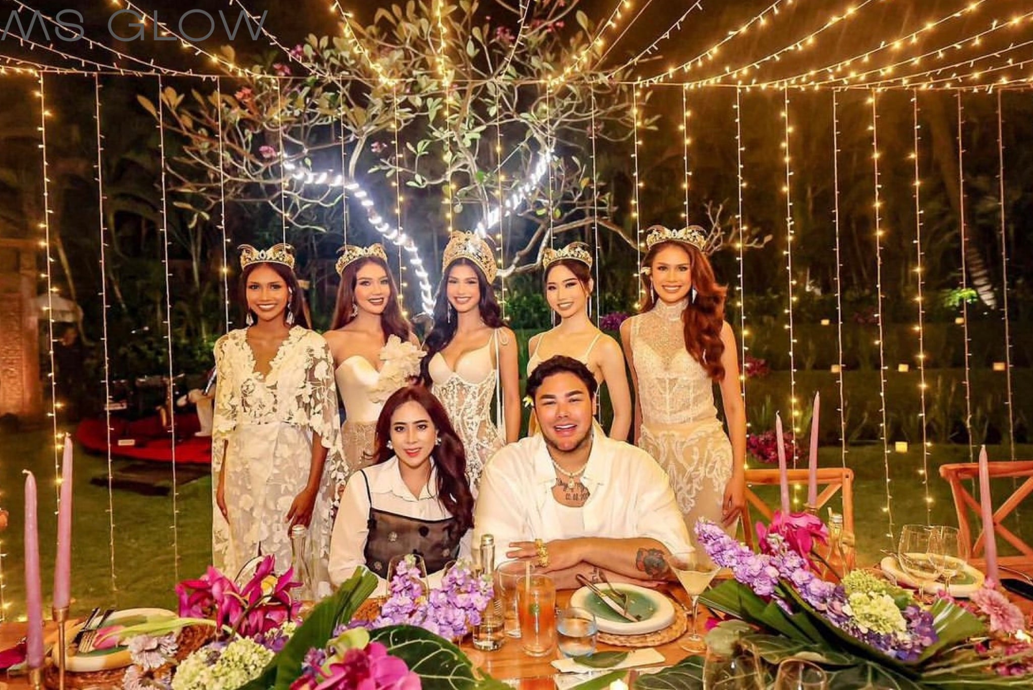 Founder MS Glow Maharani Kemala dan Ivan Gunawan bersama 5 besar Miss Mega Bintang Indonesia (MMBI) 202. 
