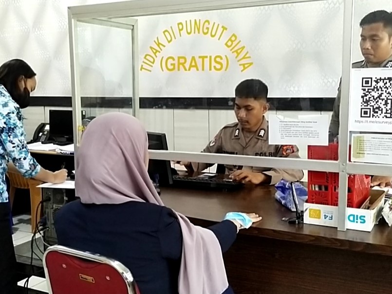 Korban melapor ke polisi.