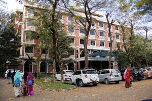 Suasana Pondok Pesantren Al Zaytun, yang dipimpin oleh Panji Gumilang, di Indramayu.