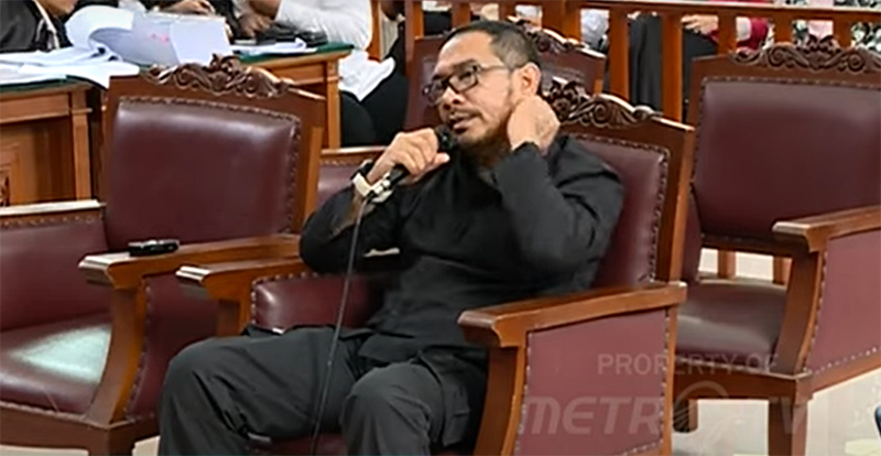 Asuransi kesehatan David sempat ditolak rumah sakit. Menurut administrasi rumah sakit ada pelanggaran klausul.