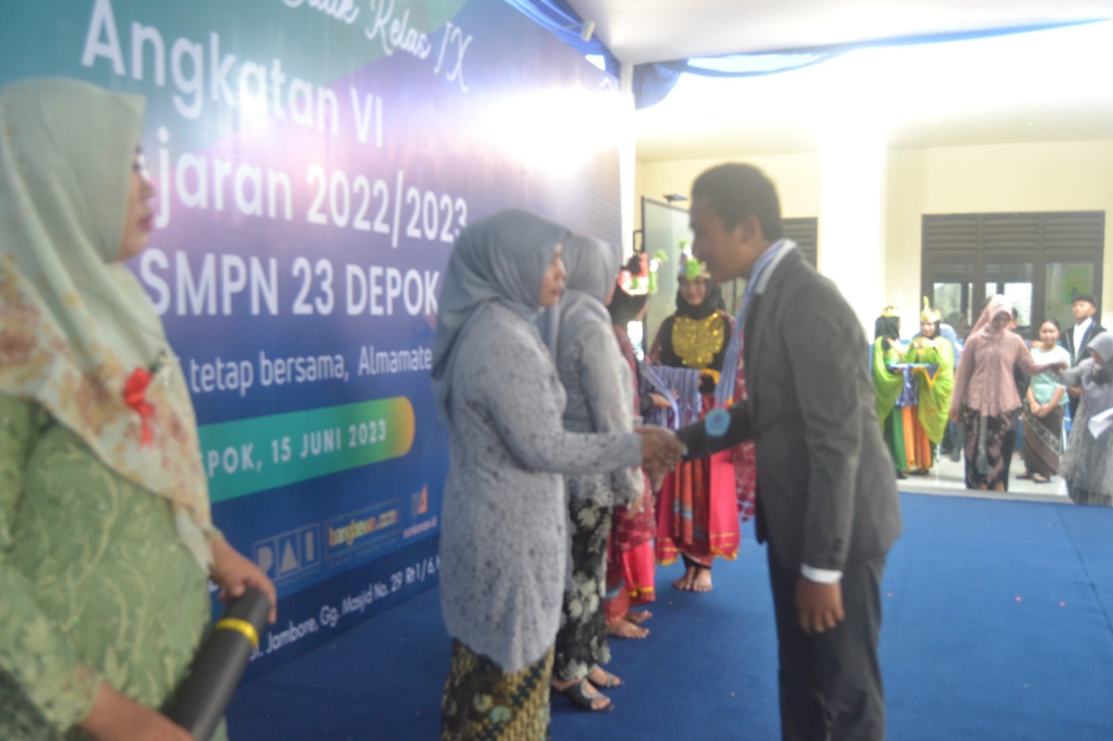 Acara wisuda dan pelepasan siswa-siswi kelas IX yang dilaksanakan di lapangan SMP Negeri 23 Kota Depok