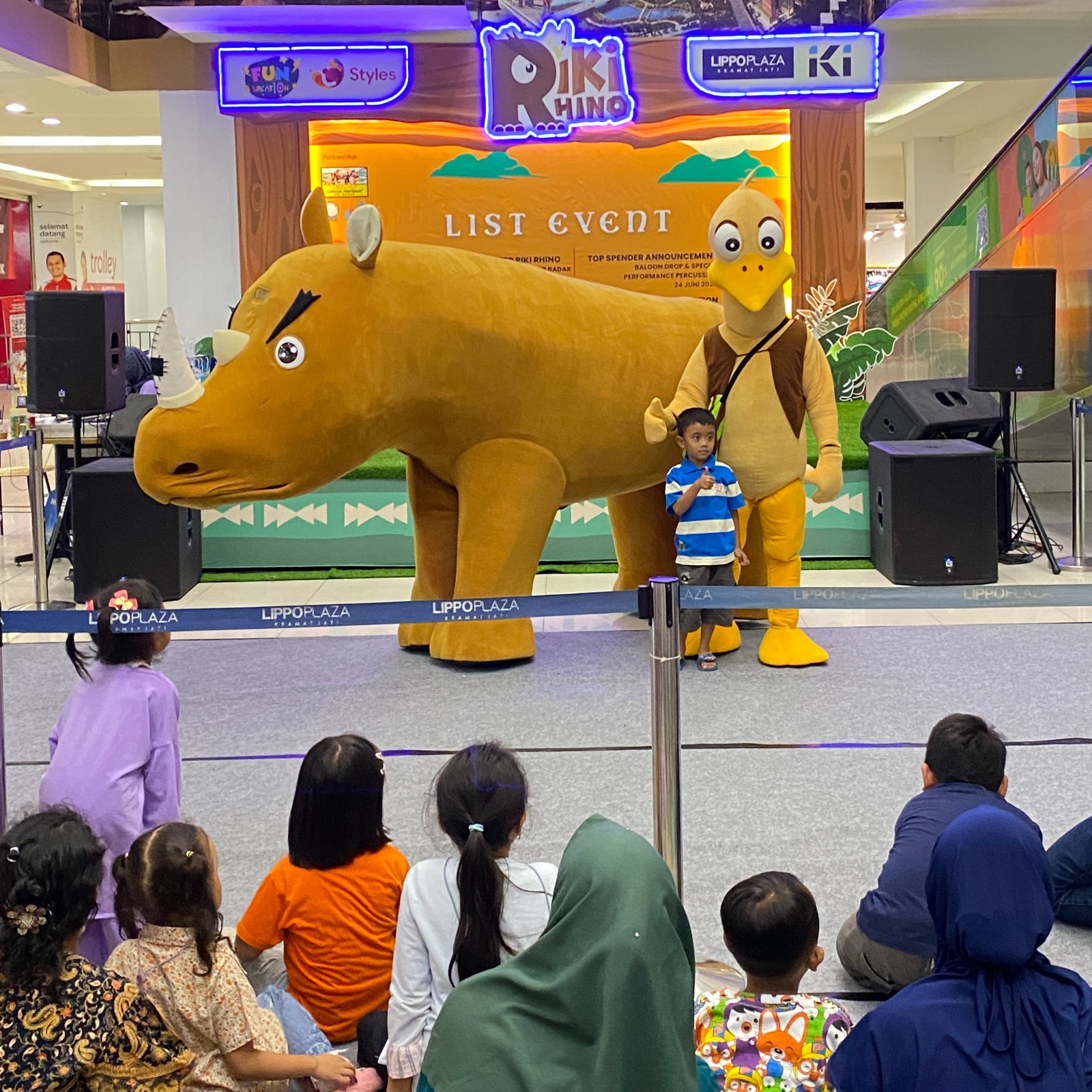 Karakter Riki Rhino akan hadir menyapa anak-anak di lima pusat perbelanjaan yang dikelola Lippo Malls.