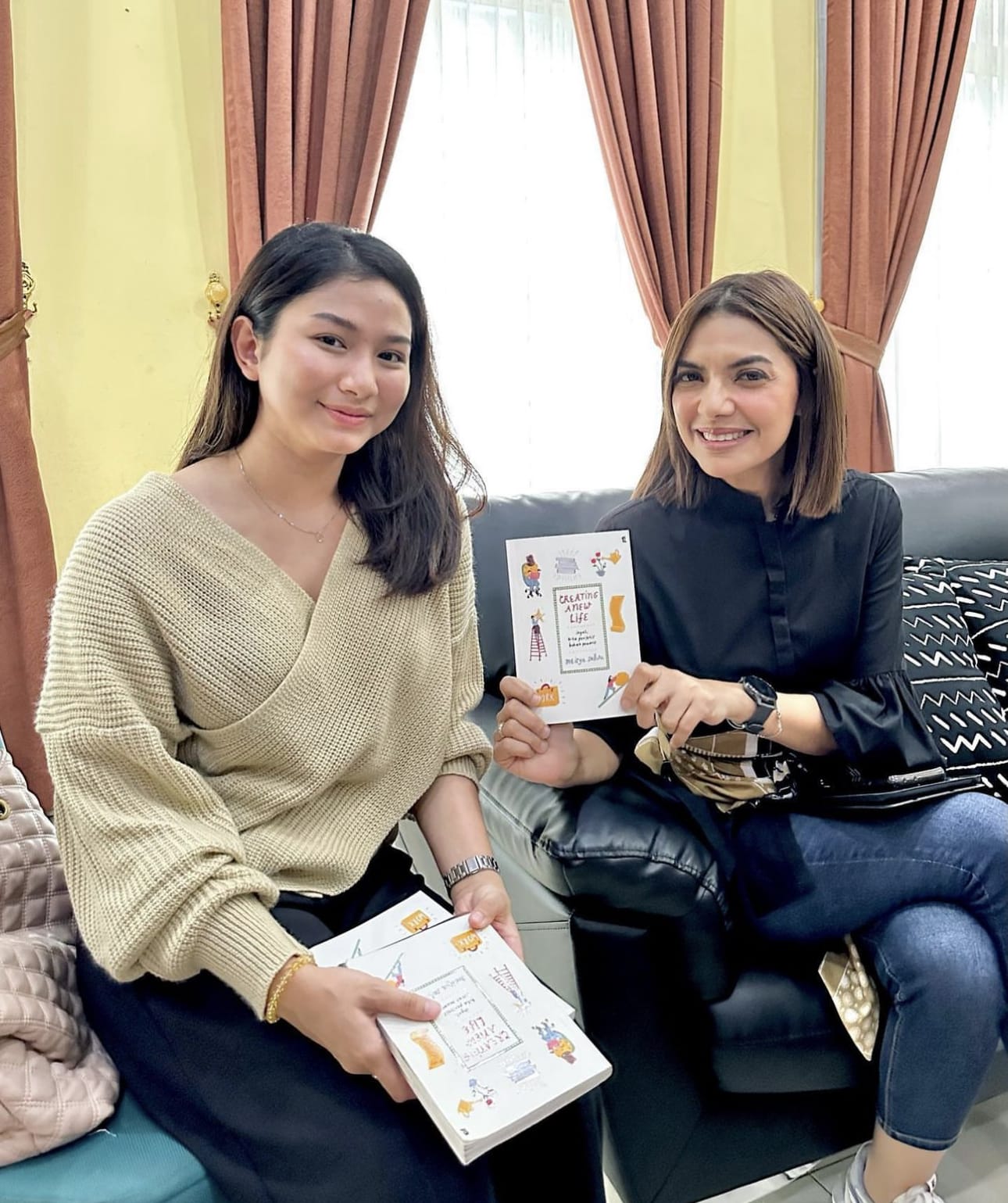 Meisya Sallwa, penulis muda bersama presenter Najwa Shihab