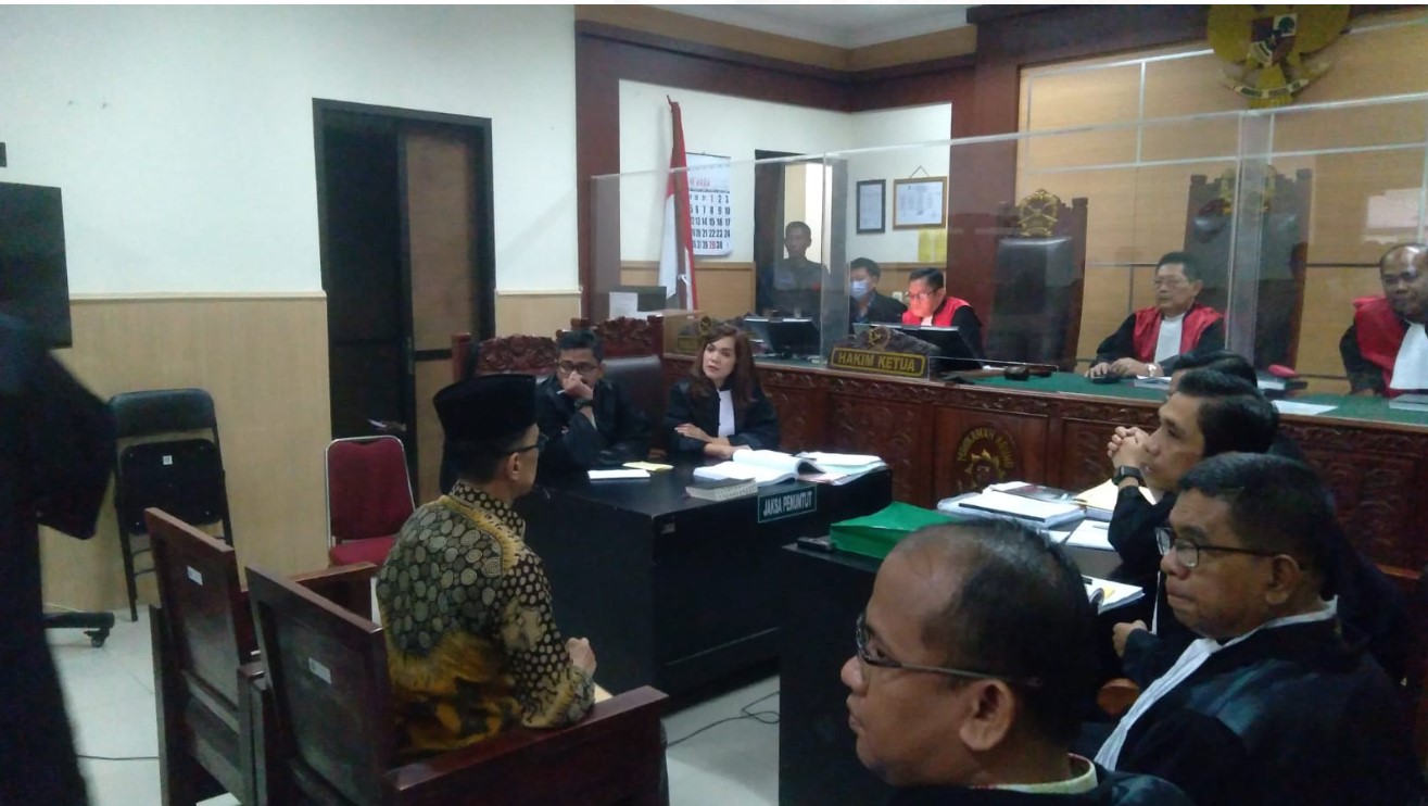 Sidang kasus Sutrisno Lukito