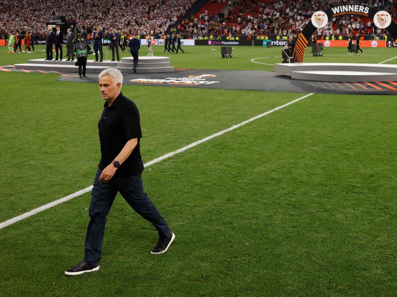 Pelatih AS Roma Jose Mourinho