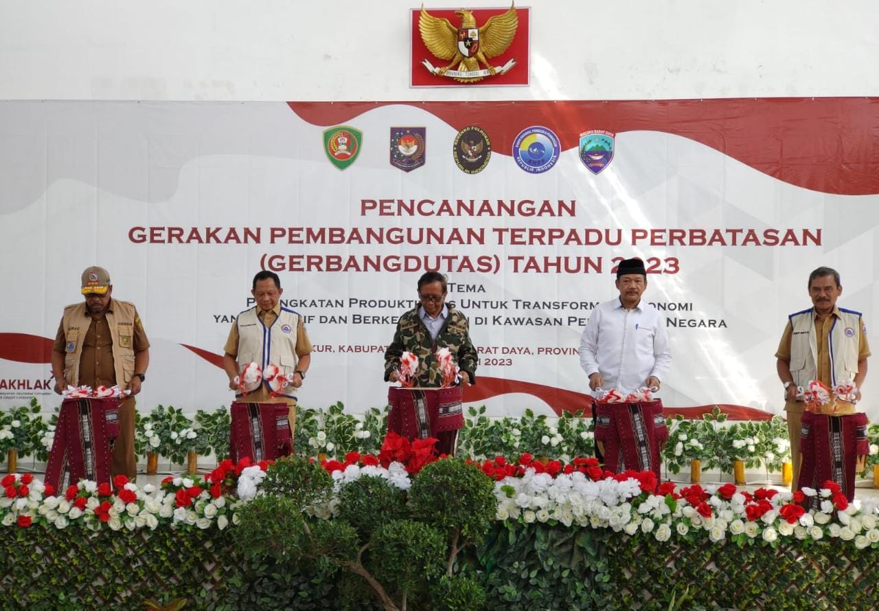  Acara penyaluran bantuan dari Baznas di Maluku Barat Daya.