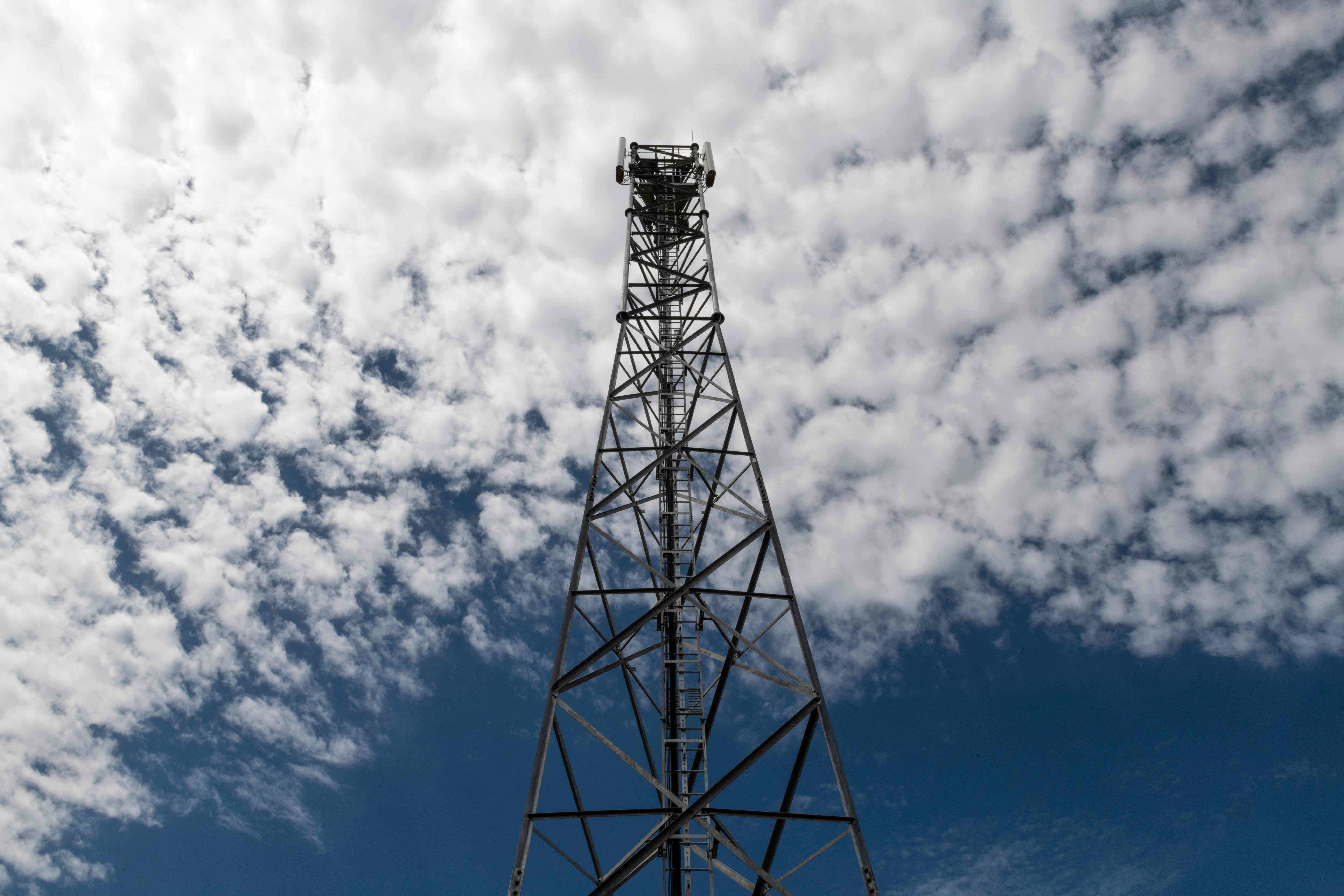 Ilustrasi menara Base Transceiver Station (BTS).