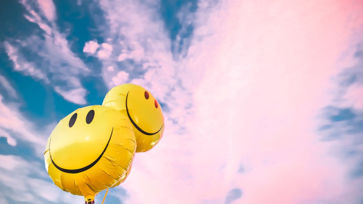 Ilustrasi membuat hidup lebih bahagia dengan kata-kata dan quotes bijak.