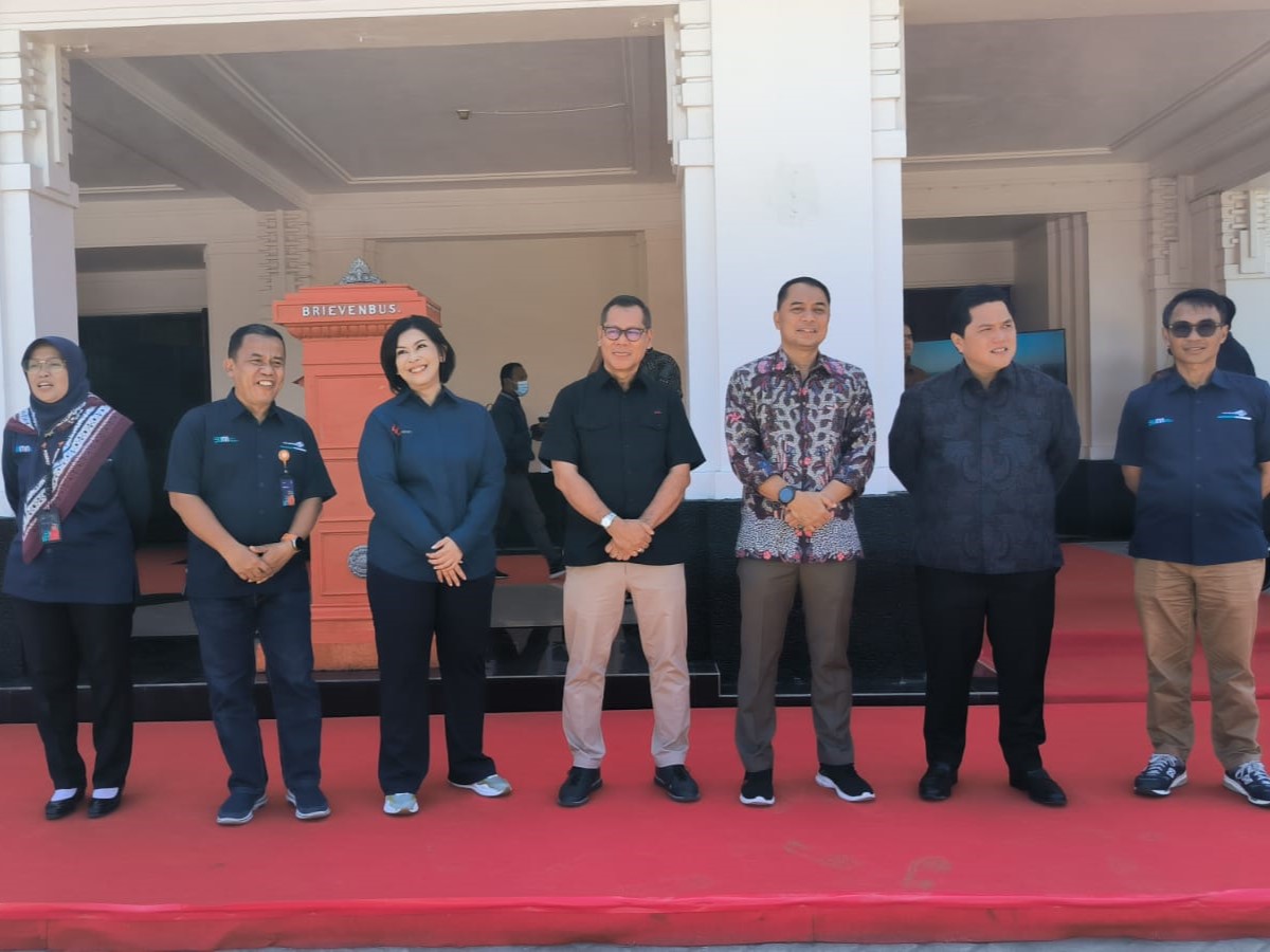 Pos Bloc Surabaya merupakan proyek cipta ruang (placemaking project) hasil kolaborasi antara PT Pos Properti dengan PT Ruang Kreatif Pos.