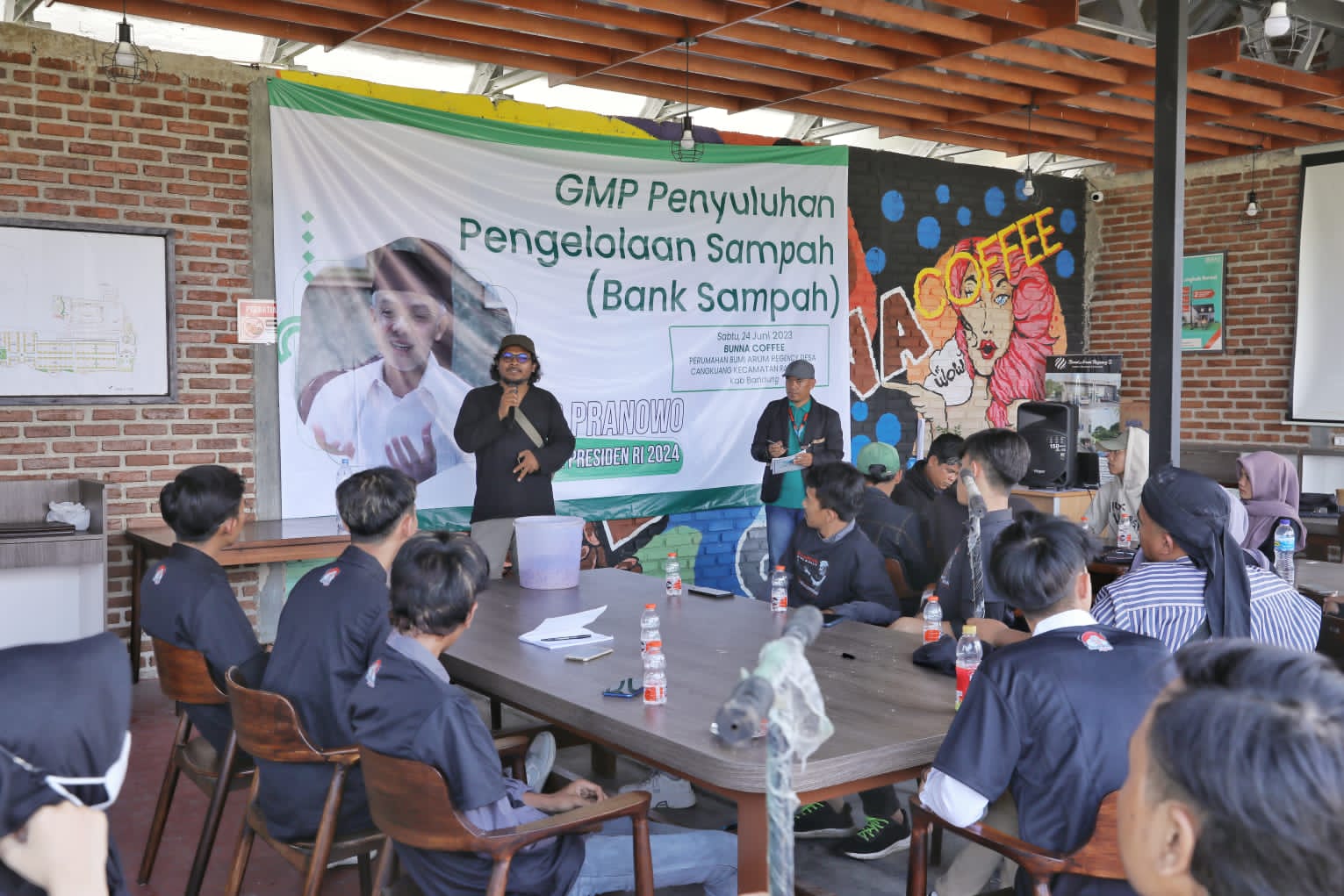 Edukasi pengelolaan sampah dengan maggot oleh GMP