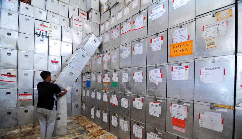 Bawaslu menyiapkan mitigasi pengadaan logistik dan distribusi pemilu 2024.