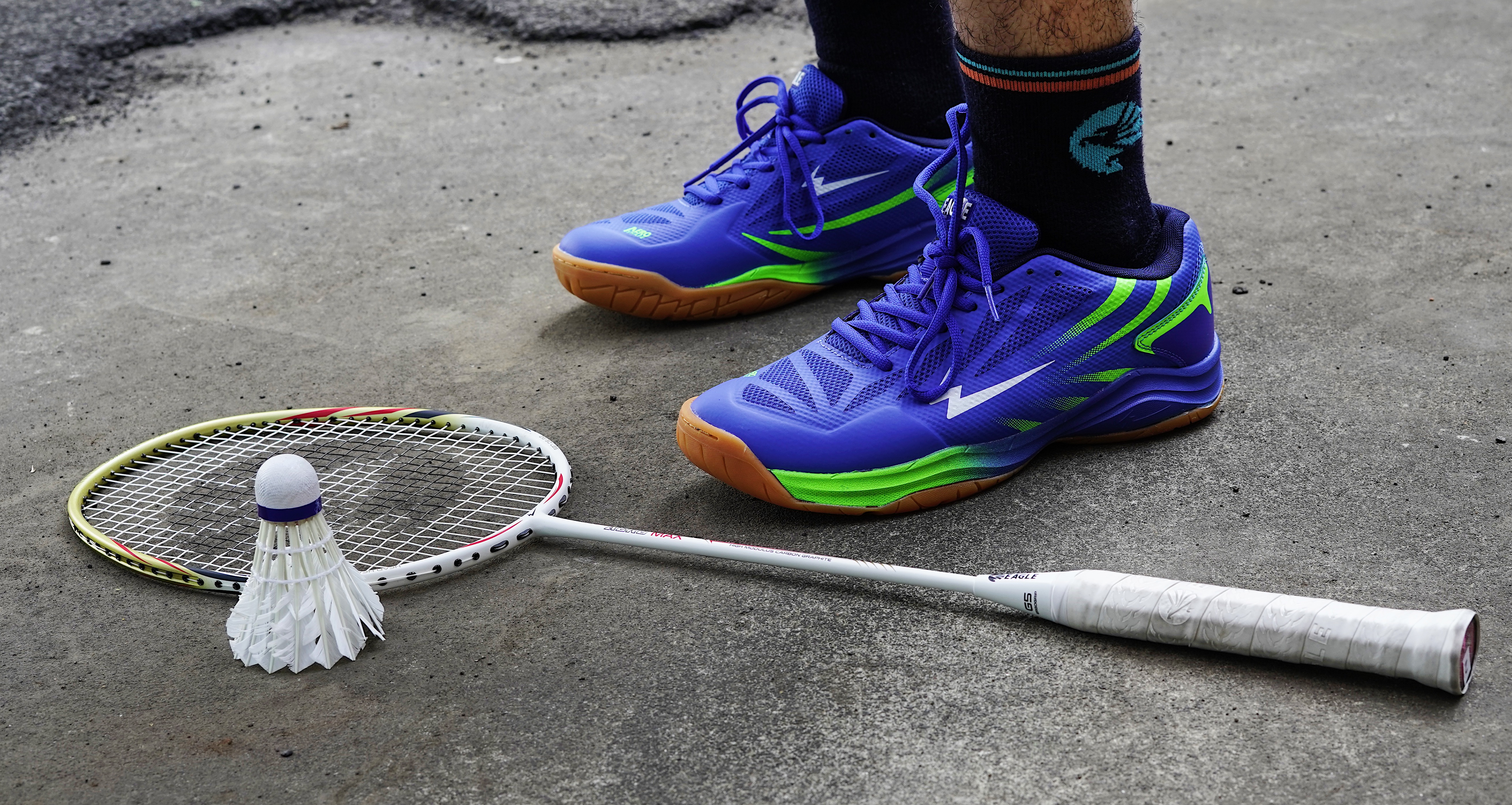 Kesalahan dalam memilih sepatu untuk olahraga badminton dapat menimbulkan cedera kaki bagi penggunanya.