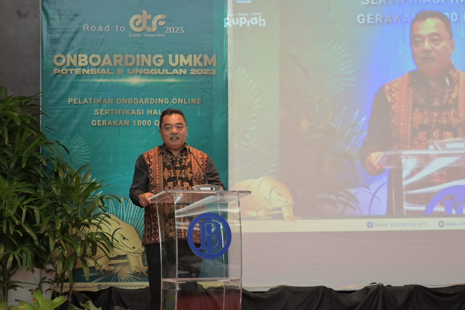 Kepala Kantor Perwakilan Bank Indonesia Provinsi Nusa Tenggara Timur Donny Heatubun saat membuka  program onboarding UMKM