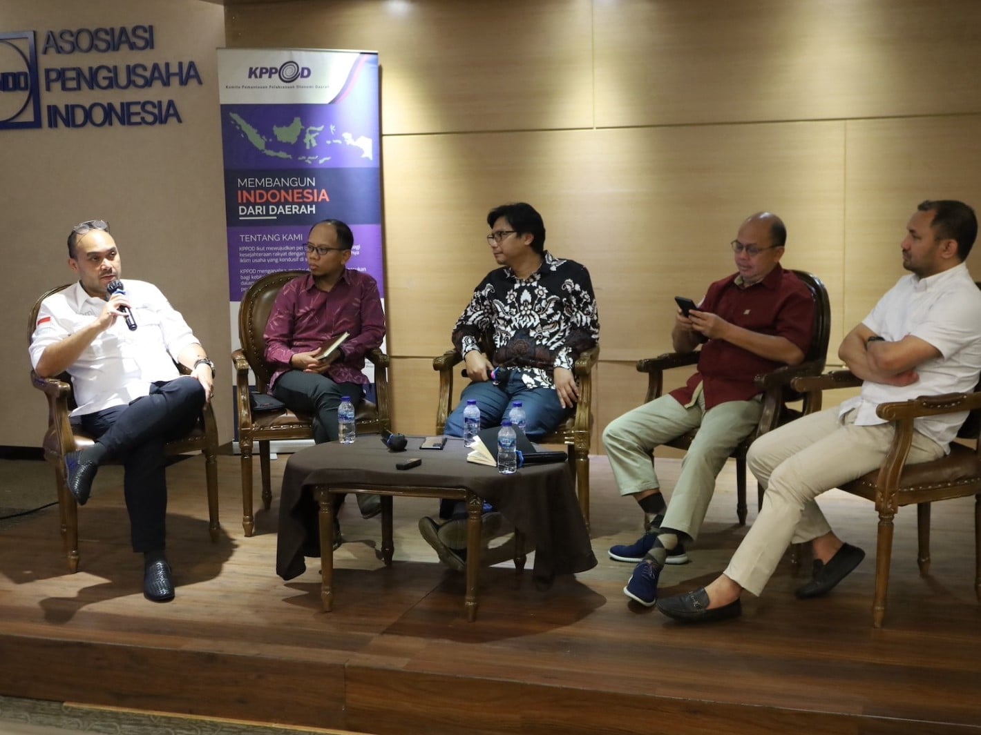 FGD untuk mengeksplorasi strategi dalam memaksimalkan sumber daya alam, sumber daya manusia, ekowisata, perikanan di Kepulauan Natuna.