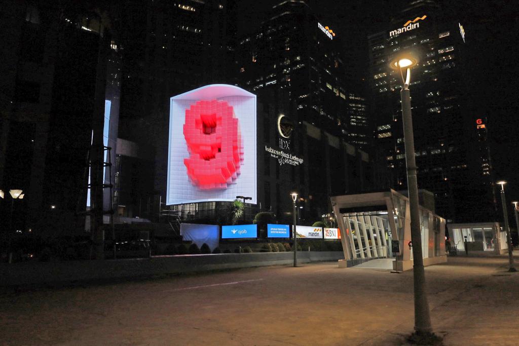 Gemerlap LED Screen Raksasa Mulai Menghias Gedung Bertingkat di Kota Jakarta